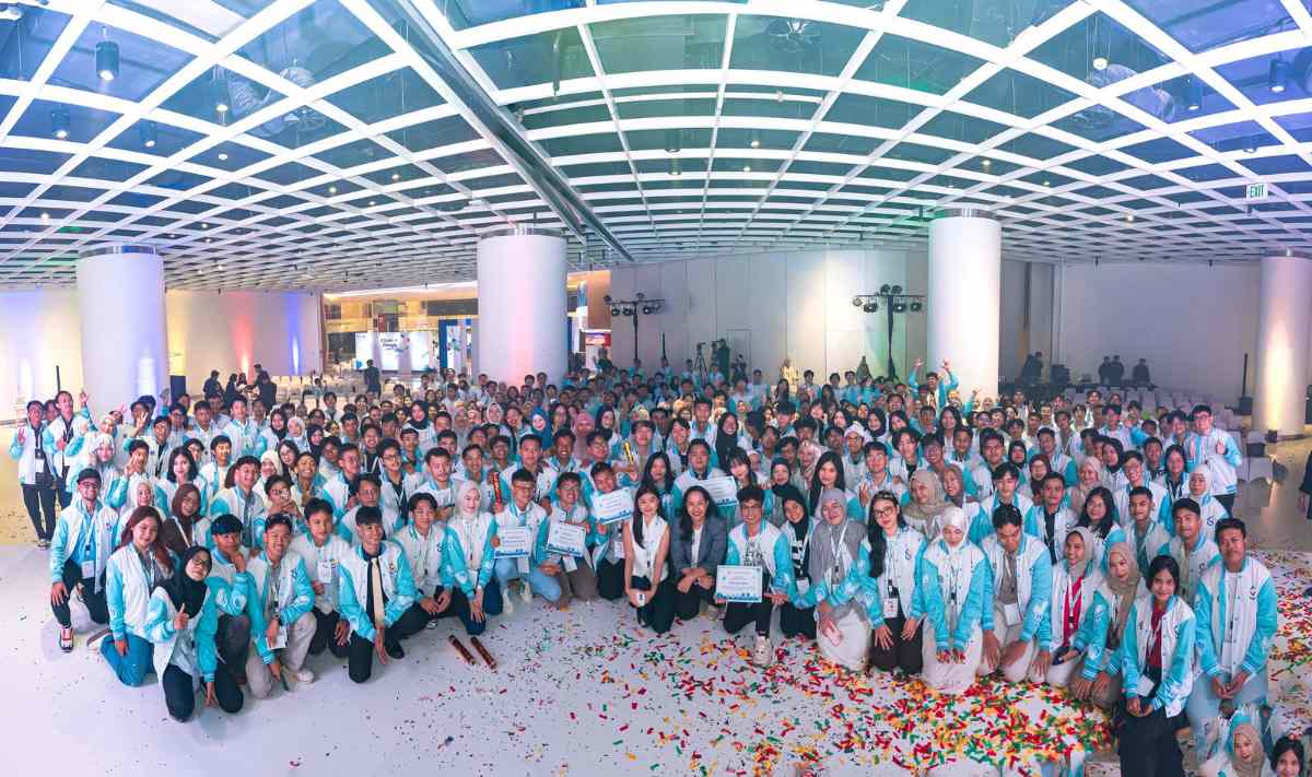 Dokumentasi: Foto bersama para peserta Google Ambassador 2025